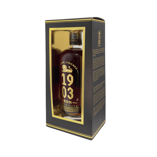 Ron E. León Jimenes 1903: Un Legado de Sabor y Tradición